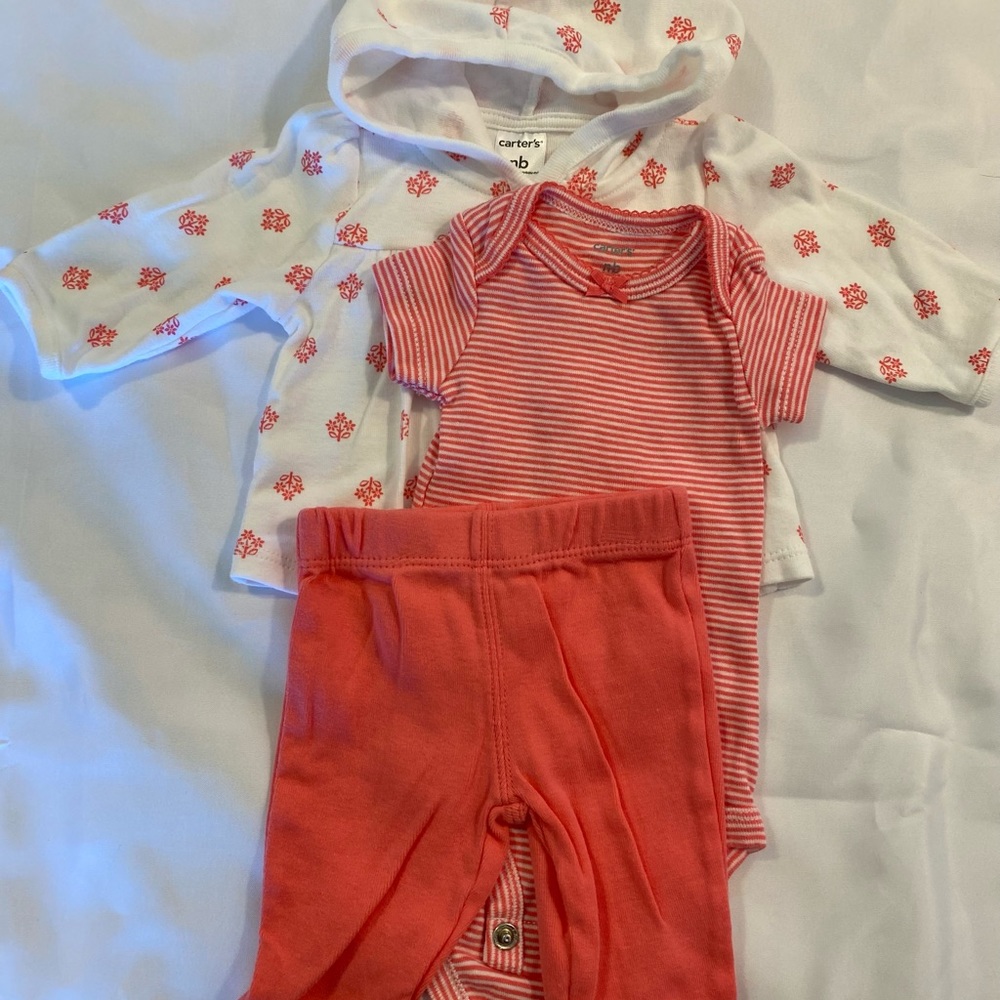 Carter newborn 3 piece girl set